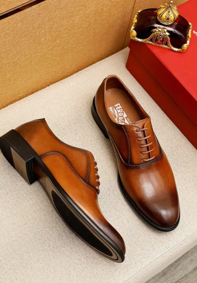 hype Ferragamo Leather Shoes