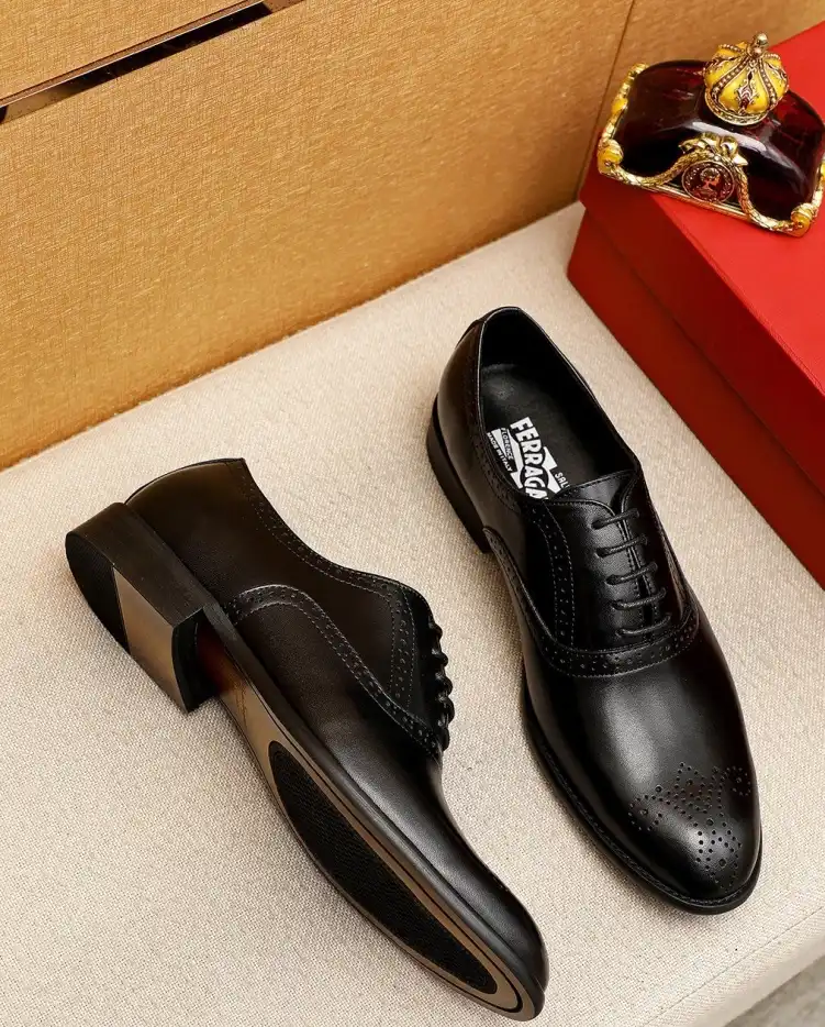 hype Ferragamo Leather Shoes