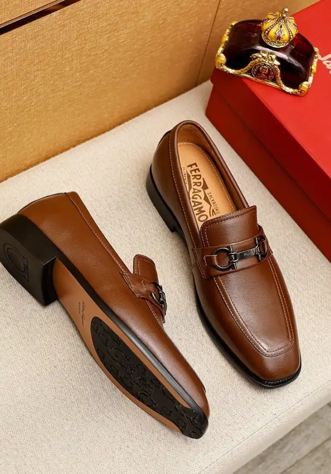 hype Ferragamo Leather Shoes