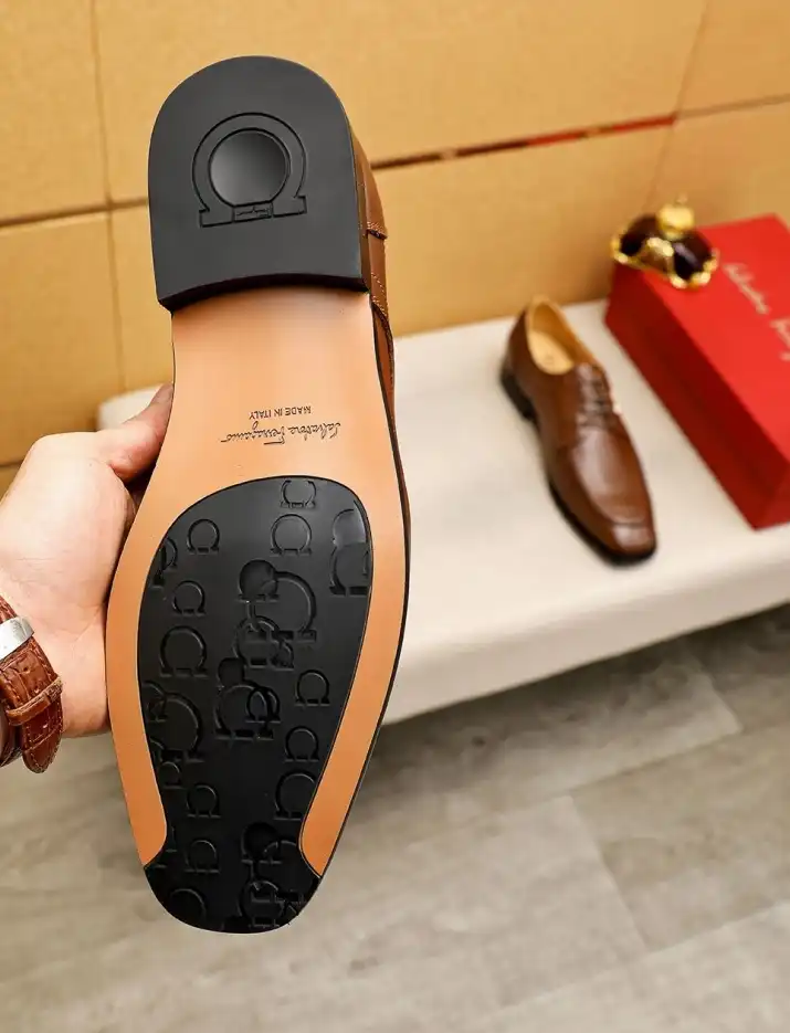 hype Ferragamo Leather Shoes