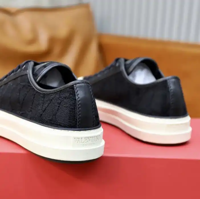 hype Valentino Casual Shoes