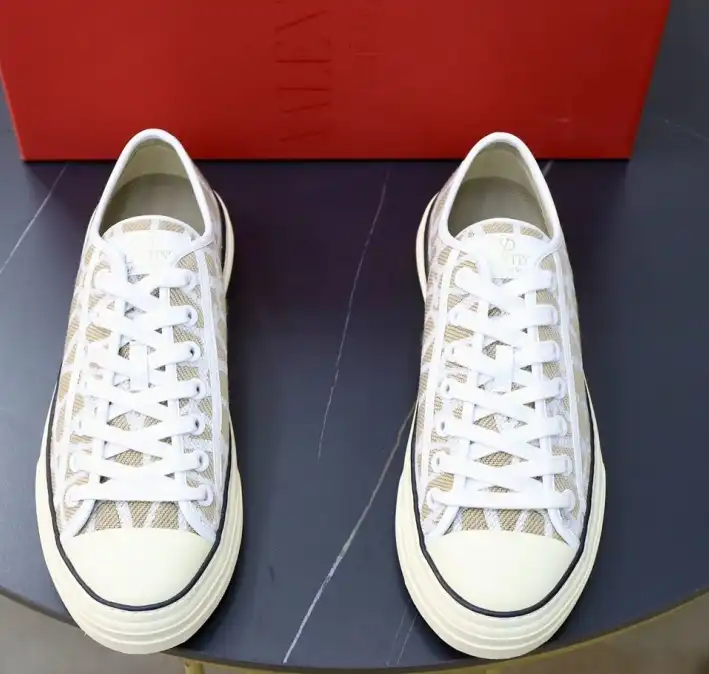 hype Valentino Casual Shoes