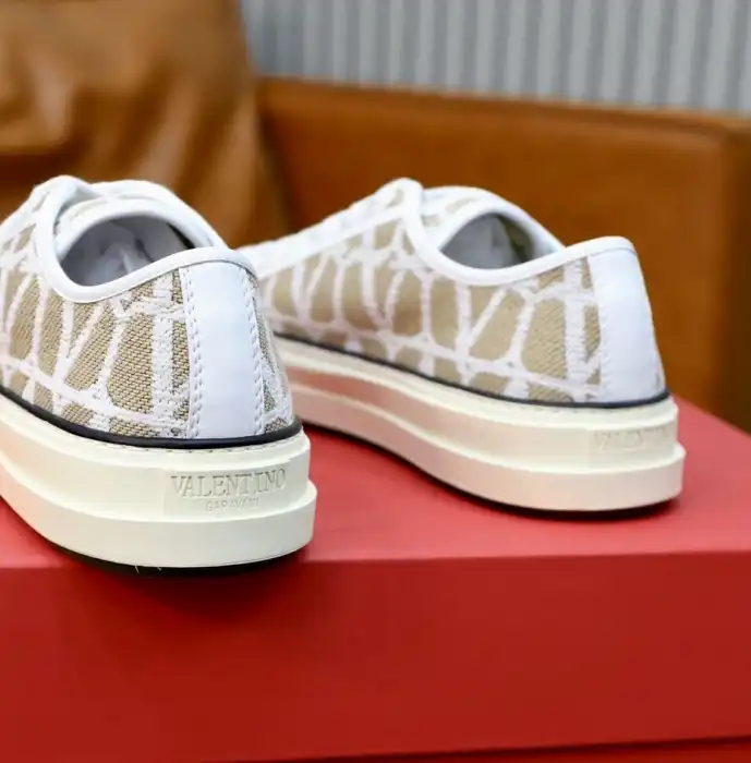 hype Valentino Casual Shoes