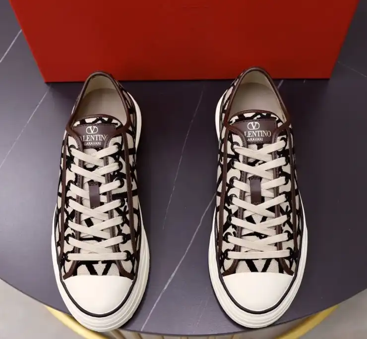 hype Valentino Casual Shoes