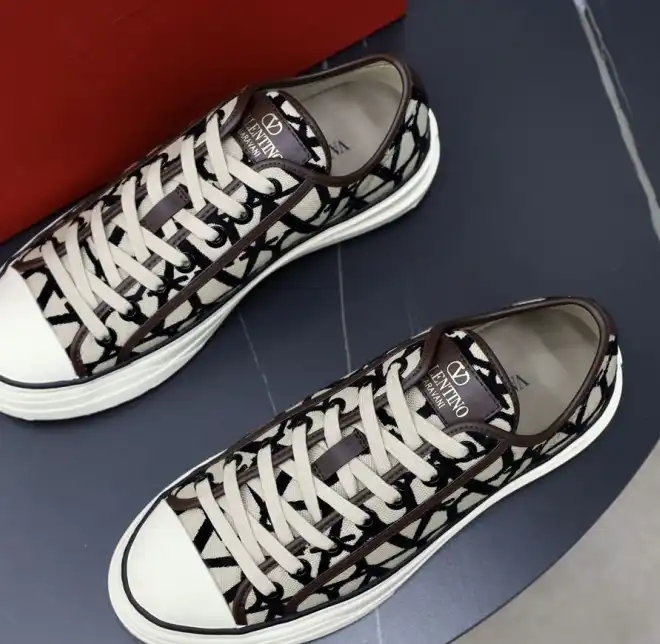 hype Valentino Casual Shoes