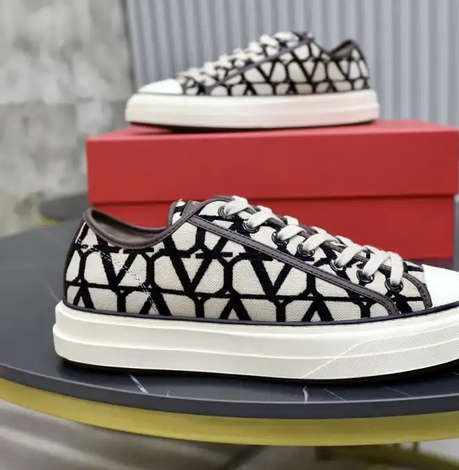 hype Valentino Casual Shoes