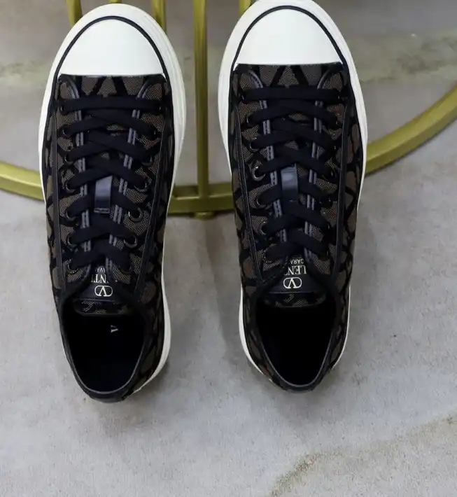 hype Valentino Casual Shoes