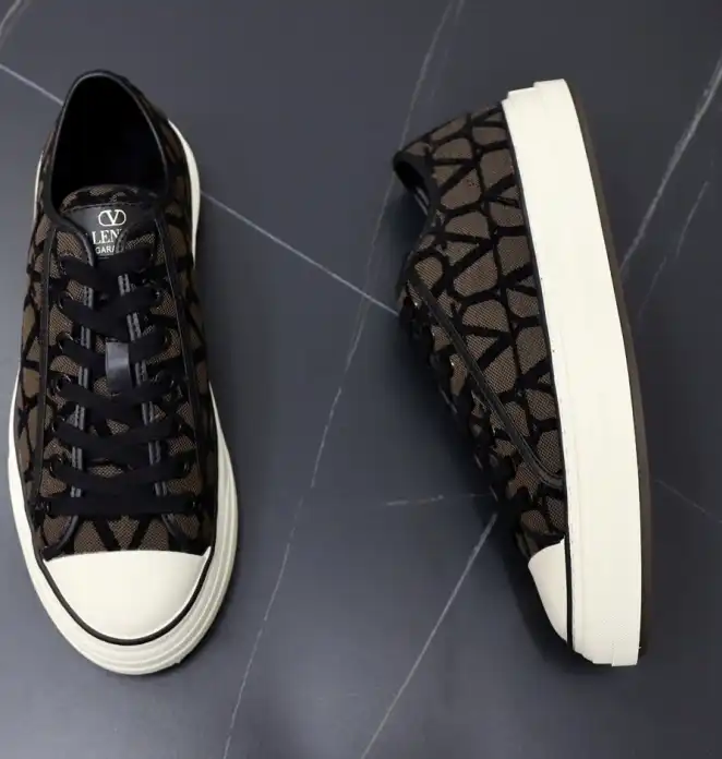 hype Valentino Casual Shoes