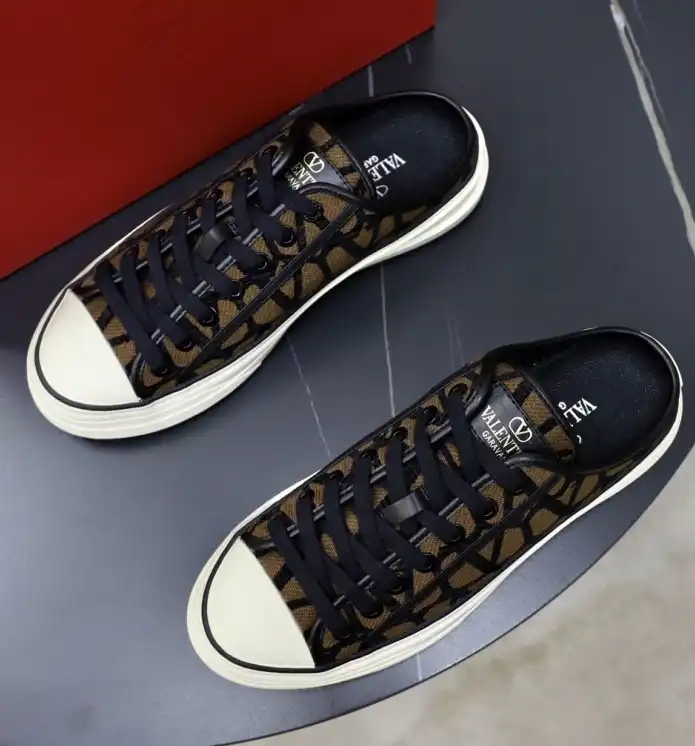 hype Valentino Casual Shoes