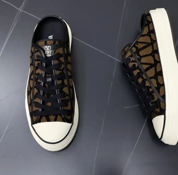 hype Valentino Casual Shoes