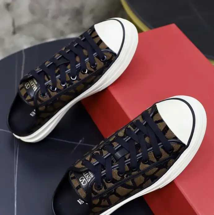 hype Valentino Casual Shoes