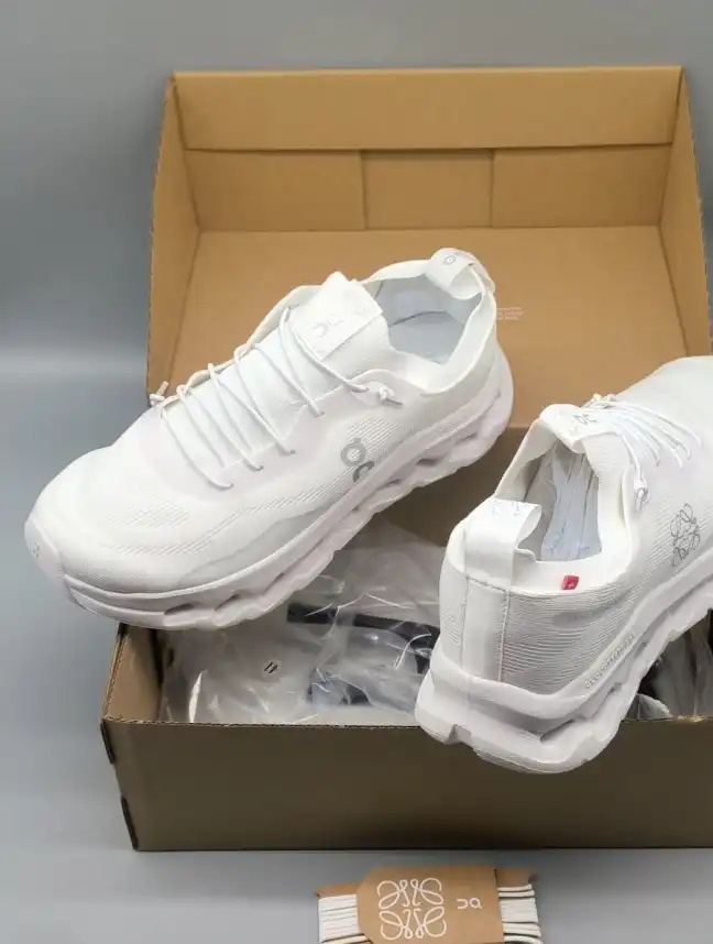 hype Loewe Sneakers