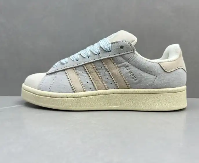 hype Adidas Sneakers