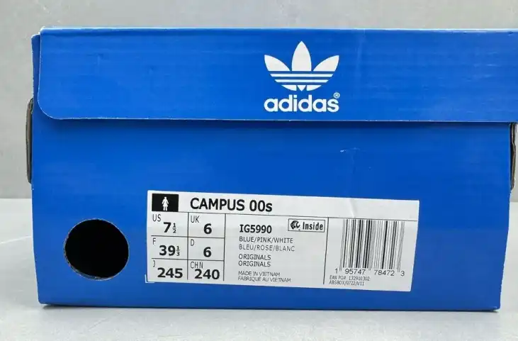 hype Adidas Sneakers