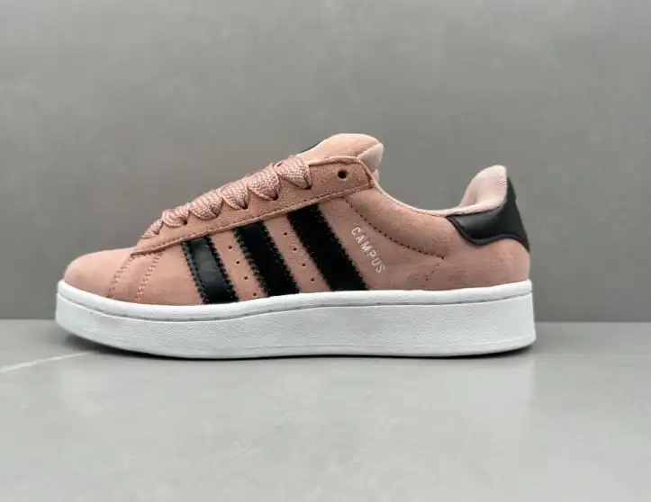 hype Adidas Sneakers