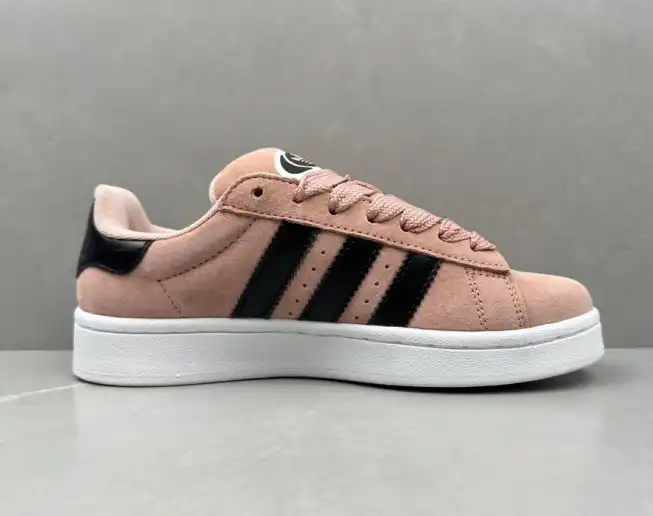 hype Adidas Sneakers