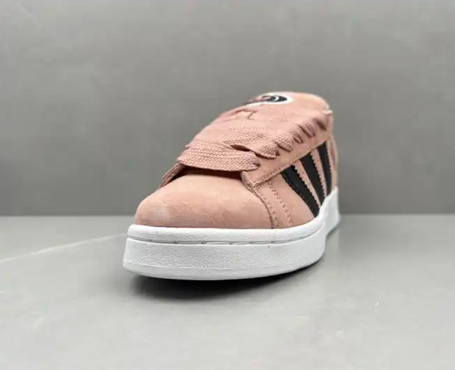 hype Adidas Sneakers