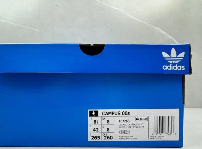 hype Adidas Sneakers