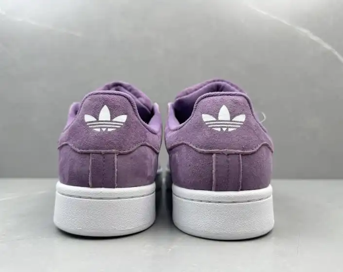 hype Adidas Sneakers