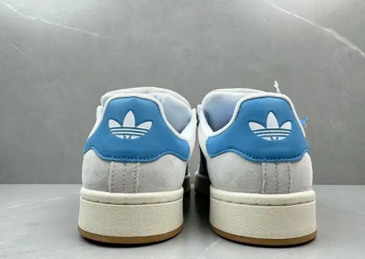 hype Adidas Sneakers