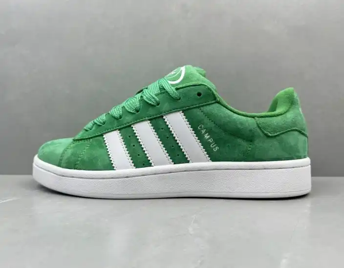 hype Adidas Sneakers