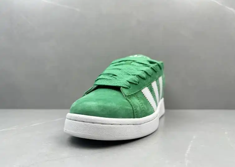 hype Adidas Sneakers