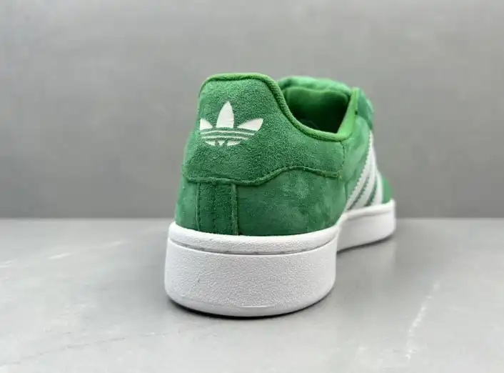 hype Adidas Sneakers