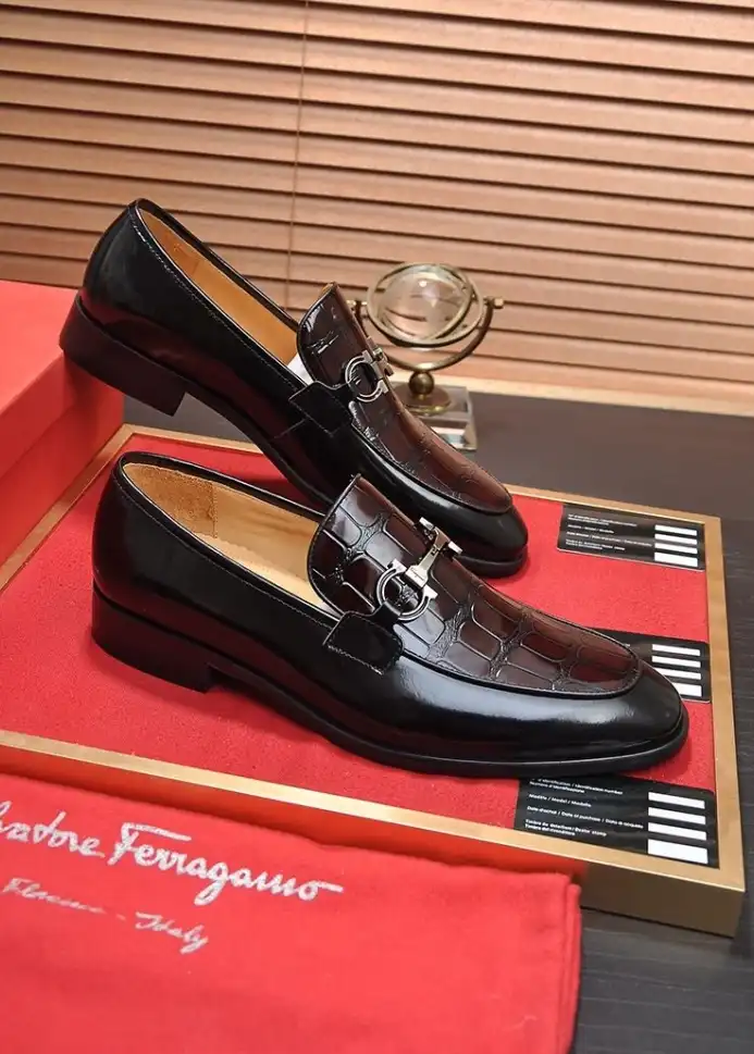 hype Ferragamo Leather Shoes