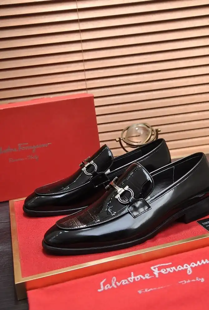 hype Ferragamo Leather Shoes