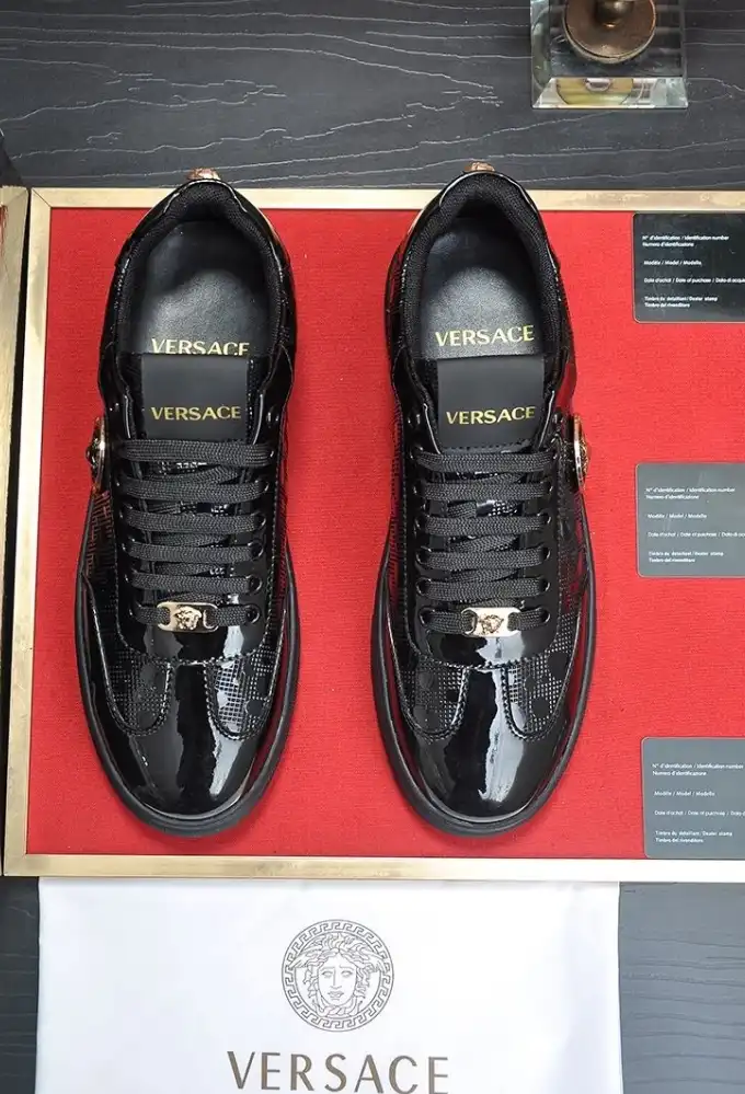 hype Givenchy Sneakers