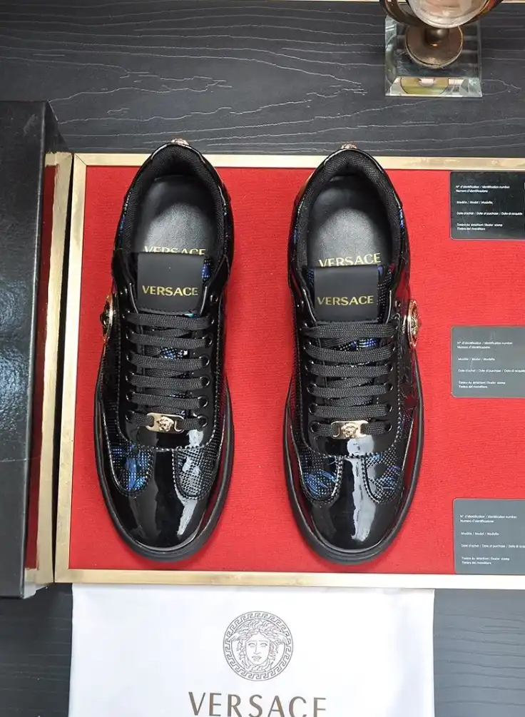 hype Givenchy Sneakers