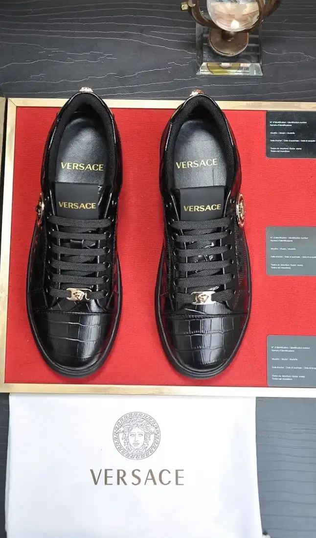 hype Givenchy Sneakers