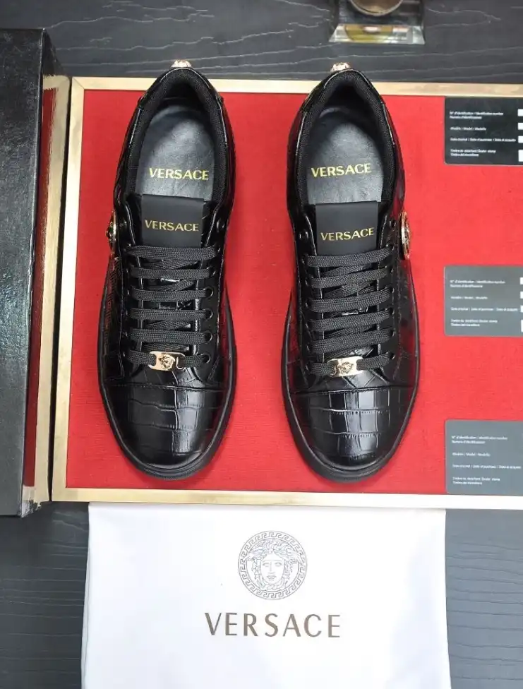 hype Givenchy Sneakers