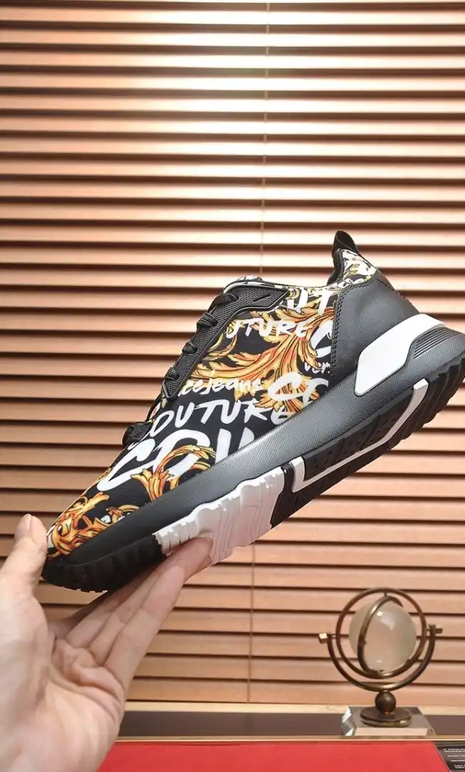 hype Givenchy Sneakers