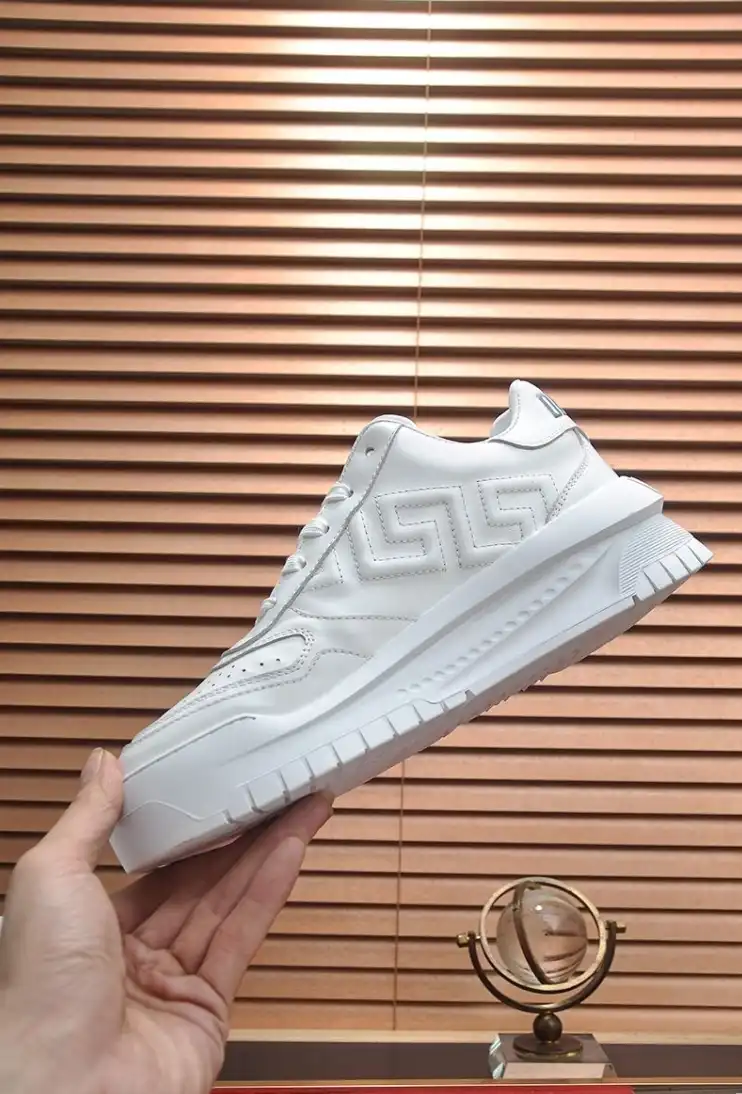 hype Givenchy Sneakers