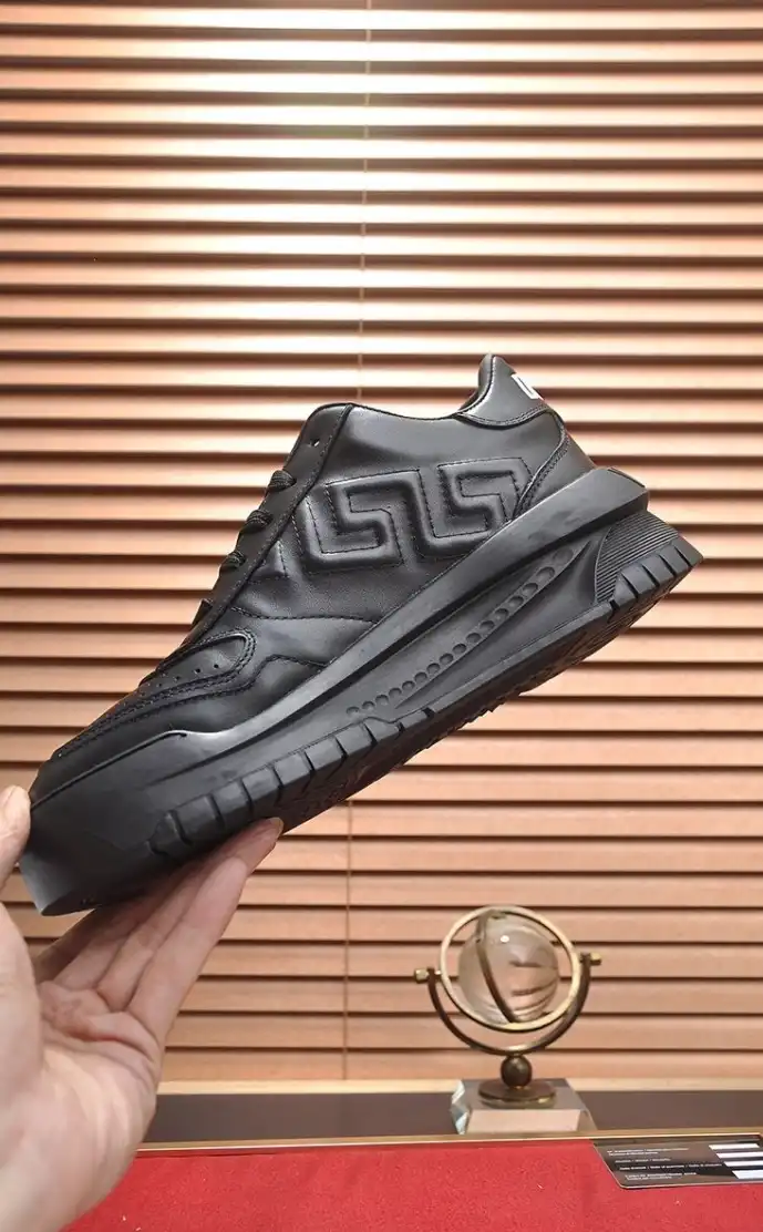 hype Givenchy Sneakers