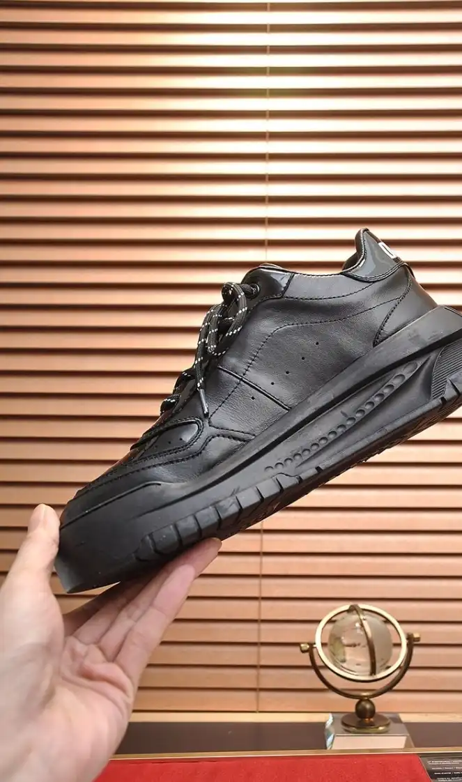 hype Givenchy Sneakers