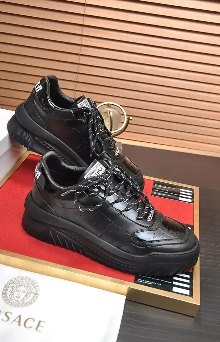 hype Givenchy Sneakers