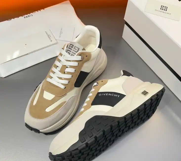 hype Givenchy Sneakers