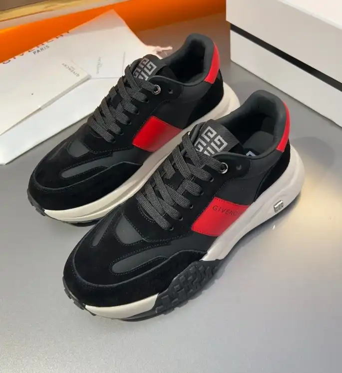 hype Givenchy Sneakers