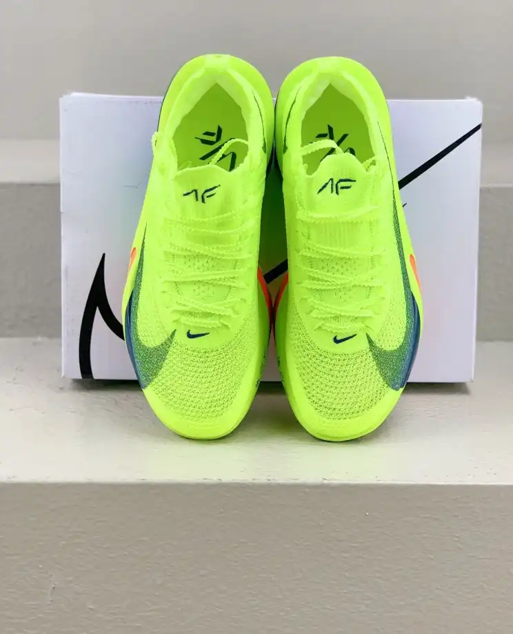 hype Nike Sneakers