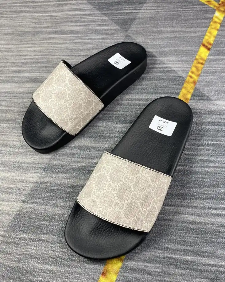 hype Gucci Slippers