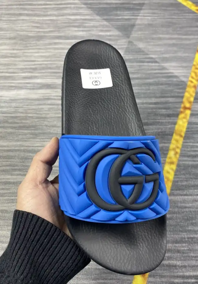 hype Gucci Slippers