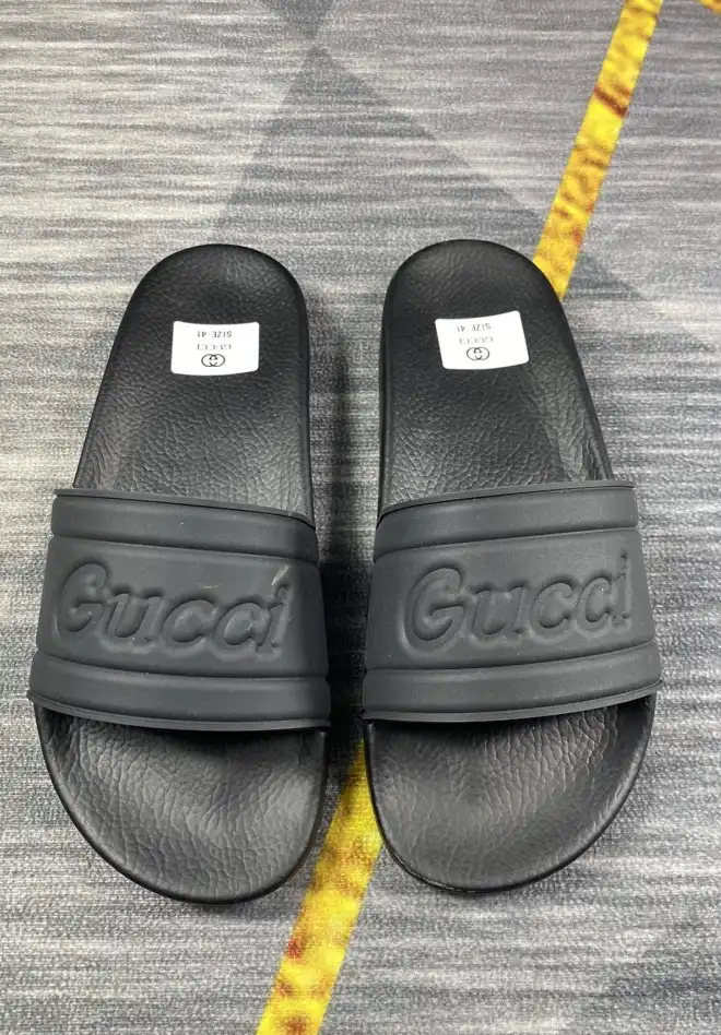 hype Gucci Slippers