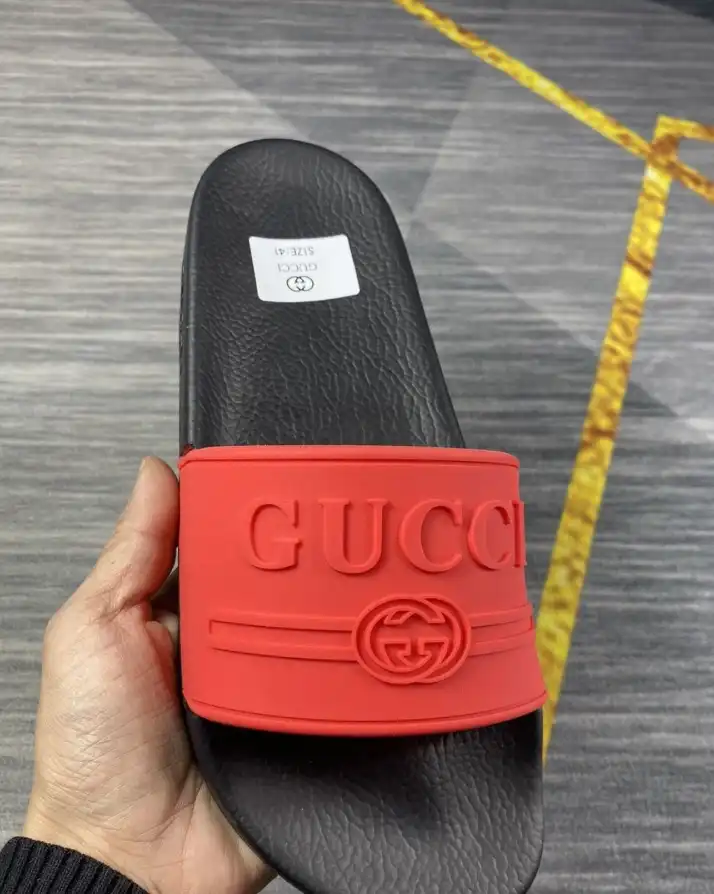 hype Gucci Slippers