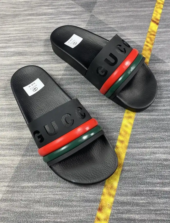 hype Gucci Slippers