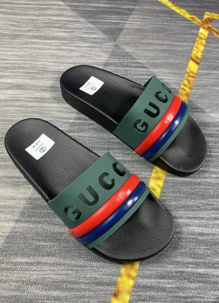 hype Gucci Slippers