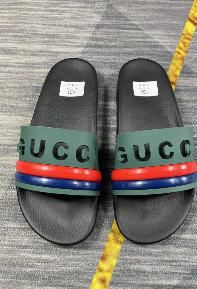 hype Gucci Slippers