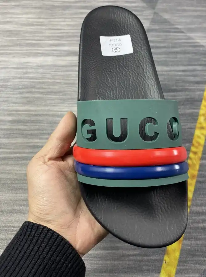 hype Gucci Slippers