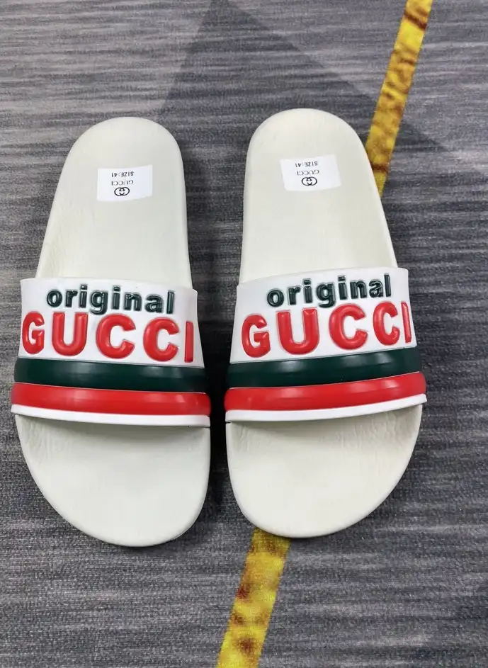 hype Gucci Slippers